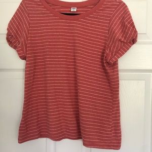 Beautiful color tee with knot shoulder detail
